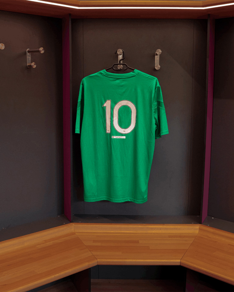 maillot-vert-violence-enfant